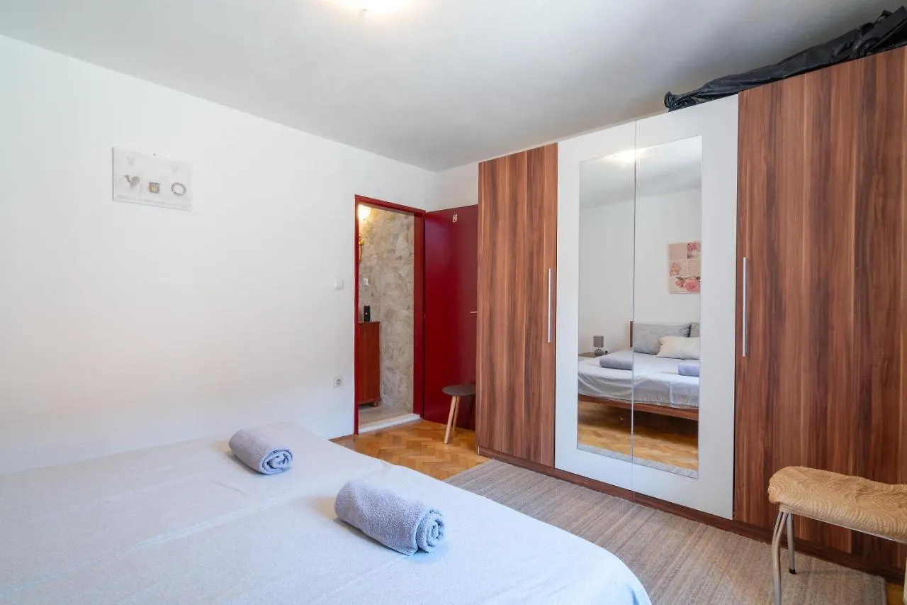 Pag Holiday Home & Terrace Pag Town