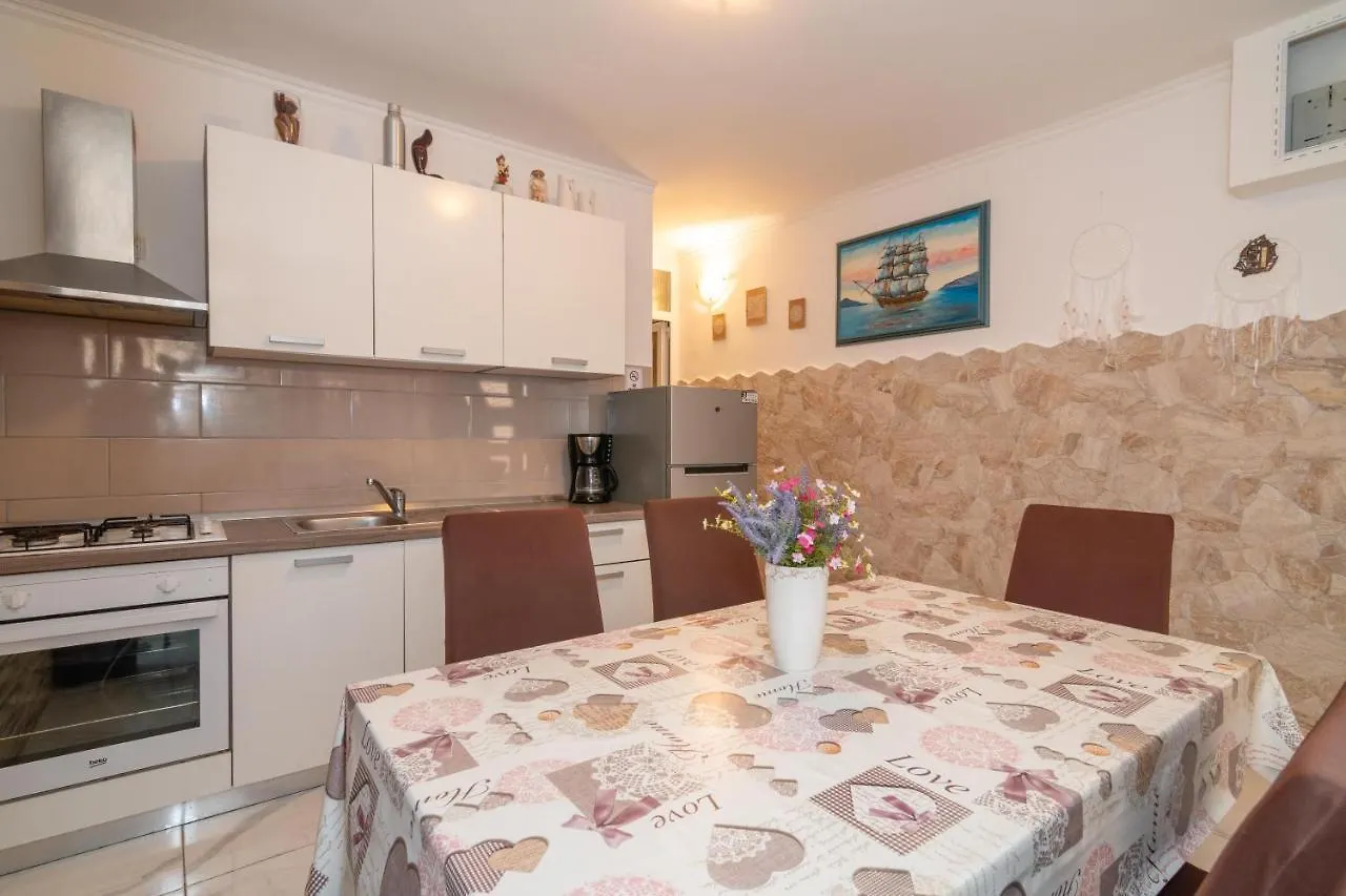 Pag Holiday Home & Terrace Pag Town